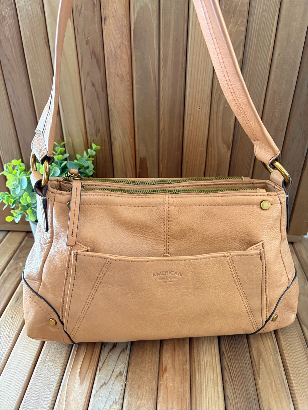 American Leather Co Soft Shoulder Hobo Bag in Camel with Brass Hardware EUC